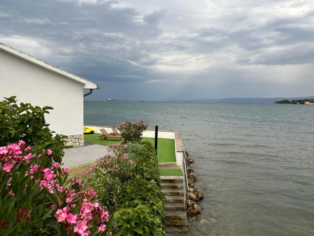 Villa Olga - Uniqe House With Private Beach Анкаран Екстериор снимка